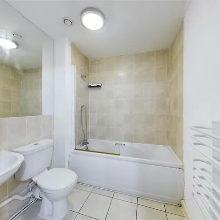 Lunar Flats Apartment *